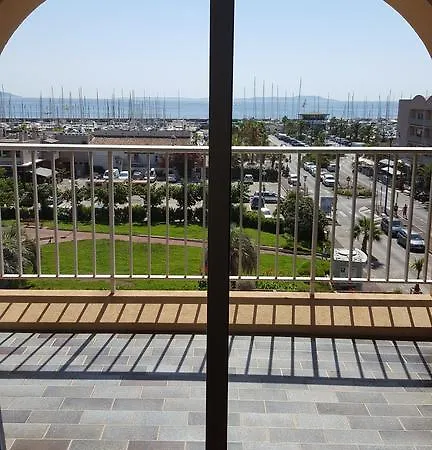 Appart. Vue Sur Et Clim/ Renove Appartement
